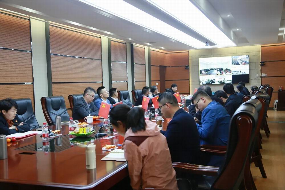 ����˳���ٿ��� һ���Ⱦ�Ӫ�����ƶ���