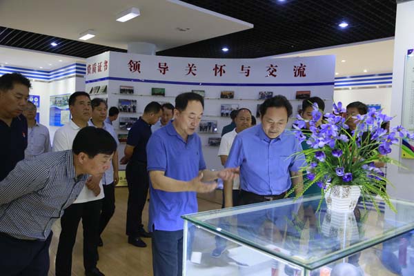 ����Э����ϯ��ʯ��һ�е���CA88���ӿ���ҵ���ºͷ�������